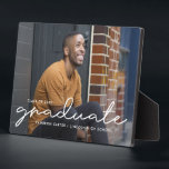 Photo Plaque de graduation de couleur de couleur à écrir<br><div class="desc">Grand gardien de se souvenir de cette étape spéciale dans la vie. Couleur Arrière - plan peut être customisée en ligne! Les articles correspondants peuvent être trouvés sur notre site Web : www.berryberrysweet.com ou sur demande.</div>