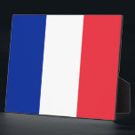 Photo Plaque Drapeau Français<br><div class="desc">Améliorez votre décor avec notre plaque distinguée avec le drapeau de la France! Réalisée avec une attention minutieuse aux détails, cette plaque est plus qu'une simple pièce décorative, c'est une célébration du patrimoine français et de la fierté nationale. Le design audacieux présente fièrement les éléments emblématiques du drapeau français, symbolisant...</div>
