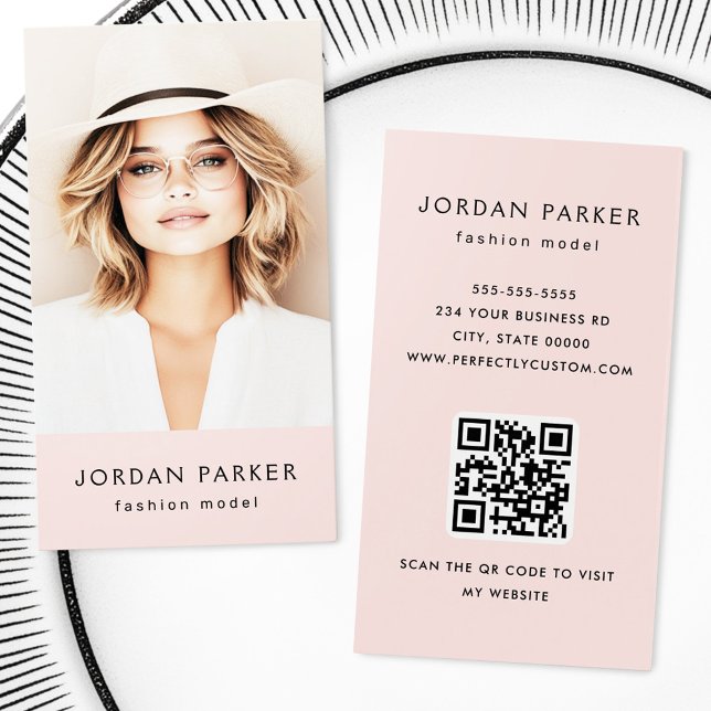 Photo QR code mode modèle carte de visite rose (Photo QR code fashion model pink business cards)
