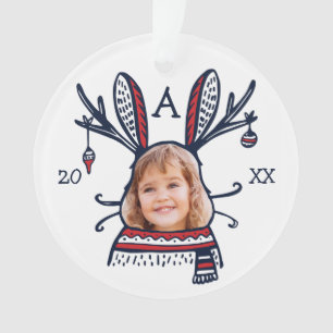 Photo rouge de fête de caractère de lapin d'hiver