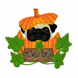 Photo Sculpture Joli Halloween Carlin d'automne Pugkin Citrouille<br><div class="desc">Citrouille sur une vigne avec un mignon chien Carlin à l'intérieur du Citrouille. Un panneau en bois dans le patch Citrouille dit Pugkin Patch. Drôle Halloween ou Automne Carlin à thème automne.</div>