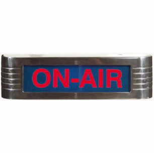 Photo Sculpture Lueur rouge sur le signe d'air