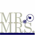 Photo Sculpture M. & Mme Navy & Silver DJ Cake Topper<br><div class="desc">Décorez votre gâteau mariage avec cette garniture de gâteau simple mais amusante de Kustom By Kris. Il y est dit "M." et "Mme" avec une table ronde entre eux. Contactez-moi pour que cette garniture de gâteau soit customisée avec vos couleurs mariages.</div>