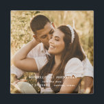Photo Wedding Enregistrer la date Magnet Carré<br><div class="desc">Photo Save the Date. Mariage. Police moderne. Magnet. Photo Couple. Carrée.</div>