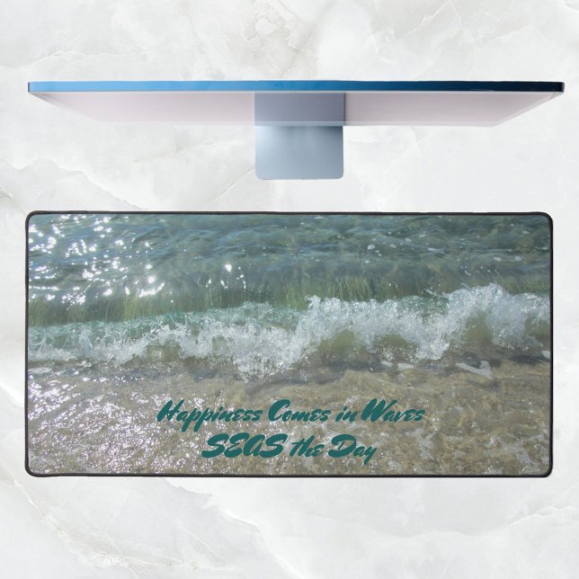 Photographie de plage côtière avec vagues déferlan (Créateur téléchargé)
