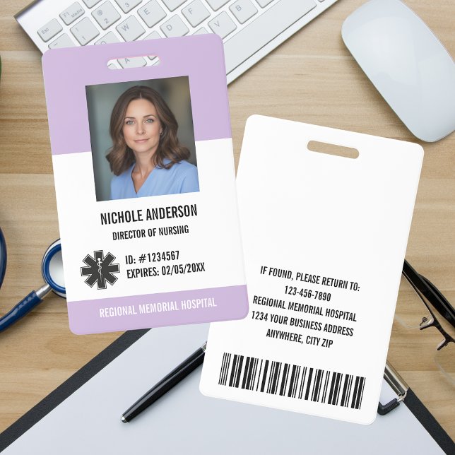 Photographie du badge d'identification du personne (Créateur téléchargé)