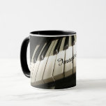 Piano Keys café Mug<br><div class="desc">Le cadeau parfait pour un professeur de musique ou le musicien dans votre vie,  design 3D croustillant avec texte facultatif.</div>