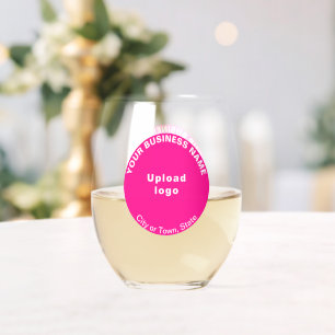 Pied Marque d'affaires ronde rose sur verre à vin sans
