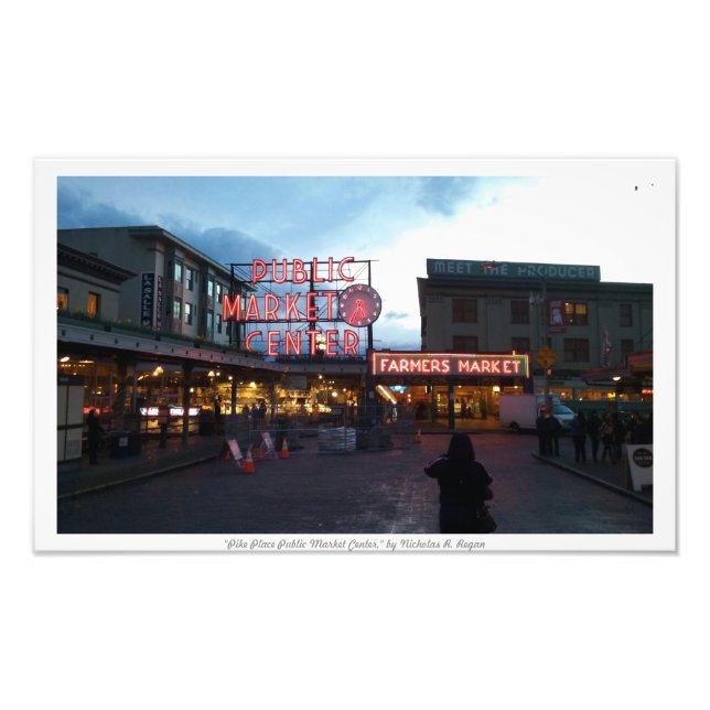 "Pike Place Public Market Center" Photo Prints (Devant)