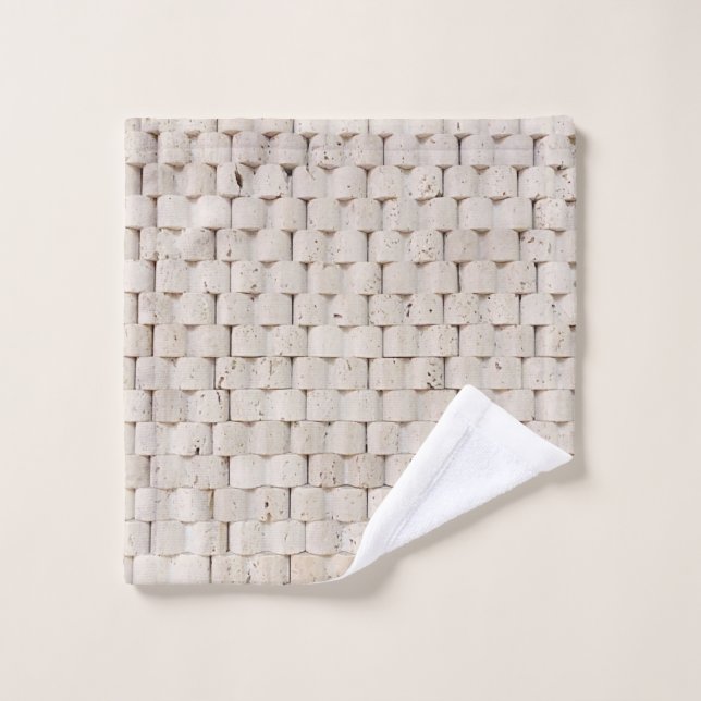Pile de planches en bois brun (Gant de toilette)