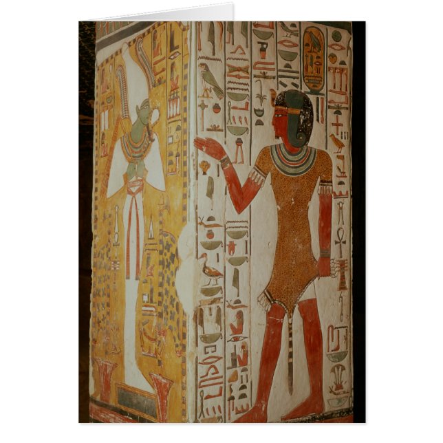 Pilier dépeignant Osiris et un port de prêtre (Devant)