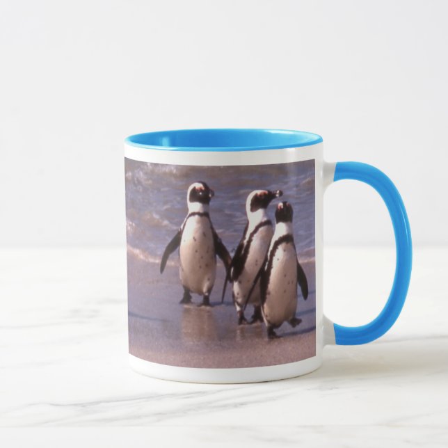 Pingouins sur la tasse de plage (Droite)