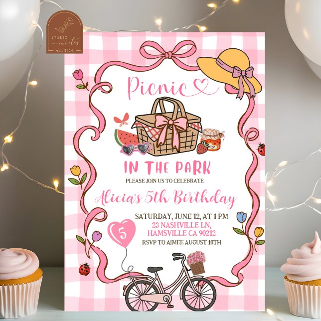  Pink Gingham Whimsical Picnic Birthday Invitation (Créateur téléchargé)