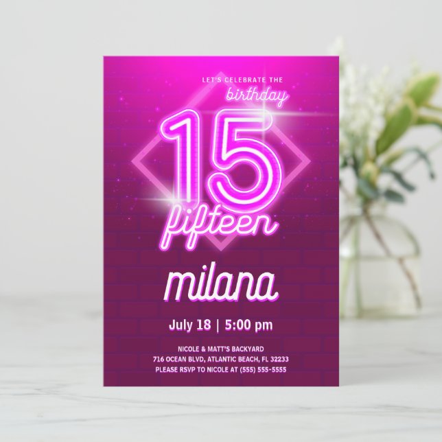 Pink Neon 15e Anniversaire Carte d'invitation (Debout devant)
