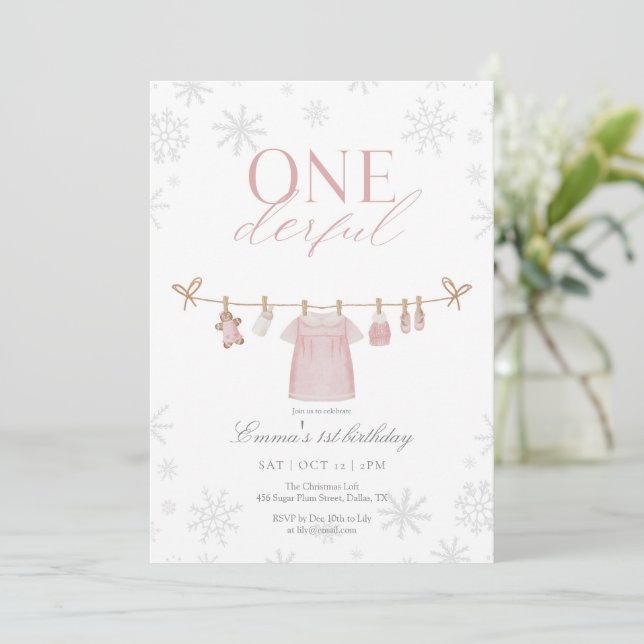 Pink ONE derful Winter First Birthday Invitation (Debout devant)