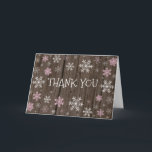 Pink Snowflakes Carte de remerciements en bois rus<br><div class="desc">Pink Snowflakes Hiver bois rustique Plier Carte de remerciements. Pour plus de personnalisation,  cliquez sur le bouton "Customiser" et utilisez notre outil de conception pour modifier ce modèle.</div>