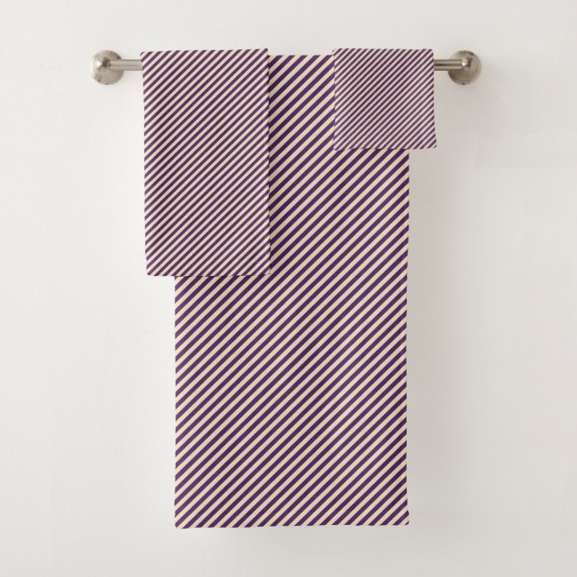 Pinstripe diagonale de crème violette (En situation)