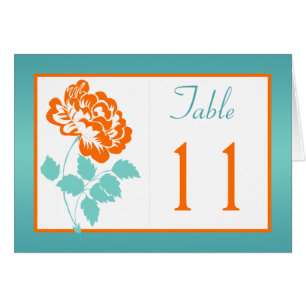 Pivoine orange sur le blanc et le nombre de