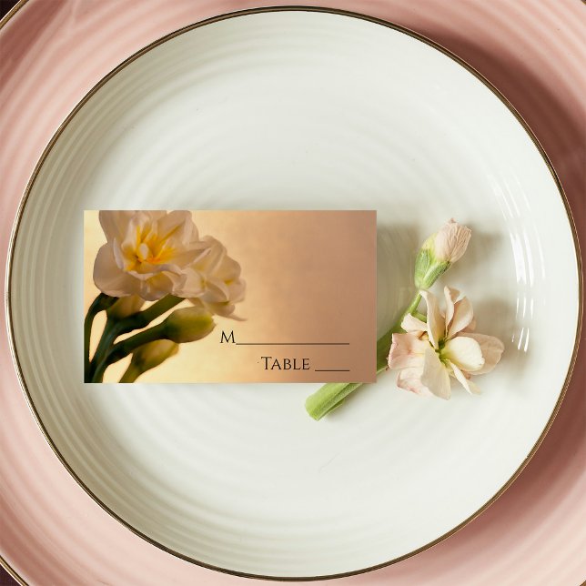 Placement Carte de lieu de mariage blanc double jonquilles (Créateur téléchargé)
