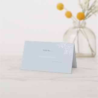 Placement Carte de place pliée bleu poussiéreuse minimale