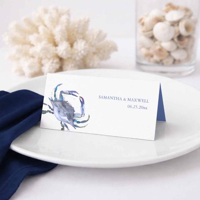 Placement Carte de table de mariage de plage au crabe bleu a (Crab place cards in shades of blue watercolor art by Victoria Grigaliunas Do Tell A Belle)
