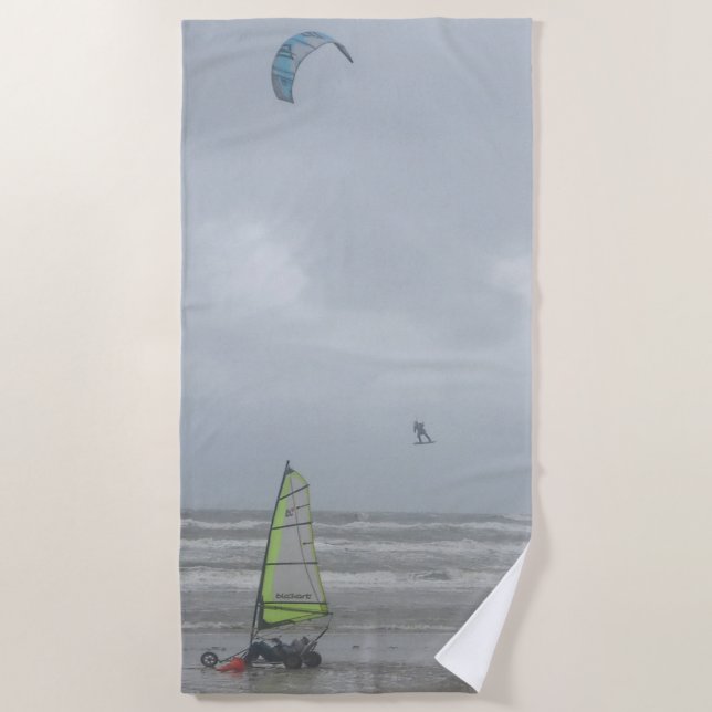 Plage de sable et de kite surf Serviette de plage (Devant)