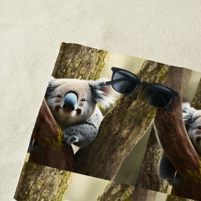 Plage Joyeux Koala Australien En Arbre, Serviette De Pla (En situation)