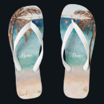 plage tropicale estivale palmiers tongs<br><div class="desc">Un design tropical de scène de plage d'été avec palmiers, sable, mer et ciel bleu font de ces tongs des tongs parfaits pour vos vacances/voyages d'été cette année. Ou juste les porter à la maison :) Ce design est présenté dans ma collection de mariages pour qu'ils fabriquent des accessoires de...</div>