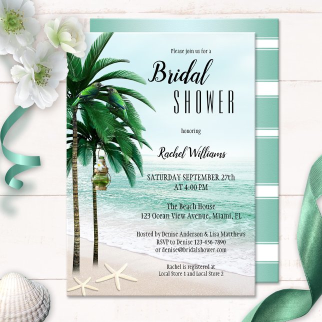 Plage tropicale Palm Trees Invitation de douche nu (Bridal shower invitation featuring a tropical beach with palm trees, parrots, a lantern and starfish)