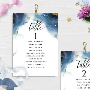 Plan de table de mariage céleste avec nom de l'inv