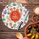 Planche À Découper Aquarelle personnalisée Légumes Cuisine<br><div class="desc">Cette planche à découper "Watercolor Vegetables" dispose d'un motif avec des légumes et un nom personnalisé. Parfait pour couper les légumes ou pour la décoration de cuisine.</div>