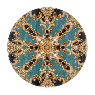 Planche À Découper Baroque d'or, décoration luxueuse.