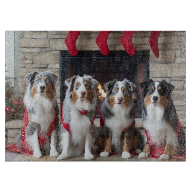 Planche À Découper Berger Australien au coin du feu de Noël (Devant)