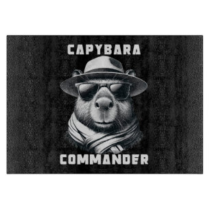 Planche À Découper Capybara avec lunettes de soleil Capy Commandant
