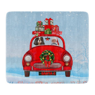 Planche À Découper Cavalier King chien dans une voiture avec le Père 