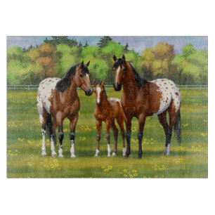Planche À Découper Chevaux Appaloosa De Baie Brown En Pâturage D'Été