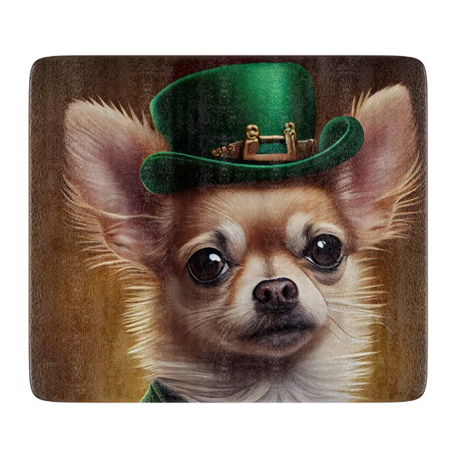 Planche À Découper Chien Chihuahua en tenue de la Saint-Patrick (Devant)