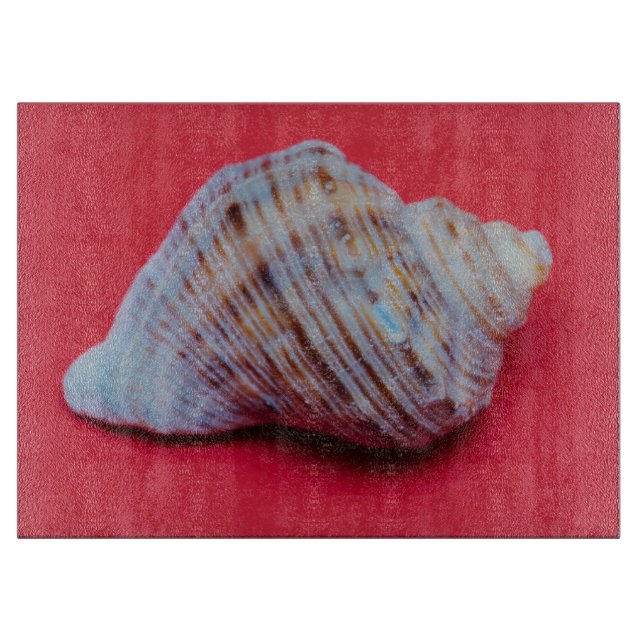 Planche À Découper Coquillage sur un arrière - plan rouge (Devant)