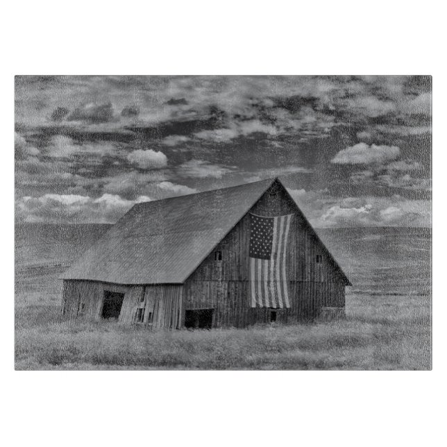 Planche À Découper Fermes | BW American Flag Barn Scene (Devant)