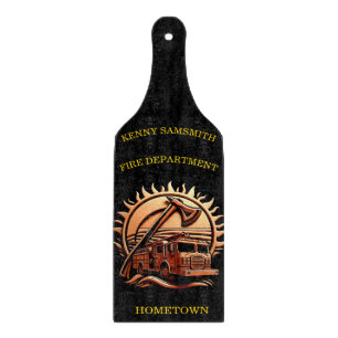 Planche À Découper Fiery Valor Intricablement Héroïque Conception De