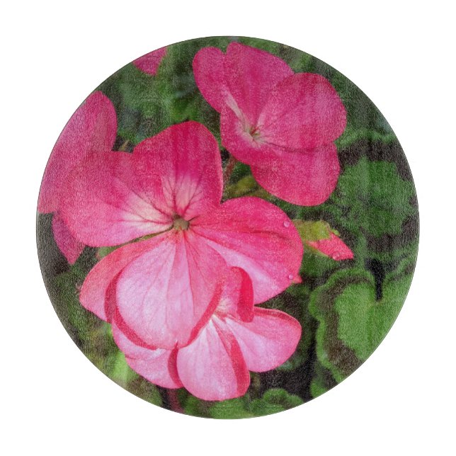 Planche À Découper Fleur De Géranium Rose Avec Boucles D'Eau Photo (Devant)