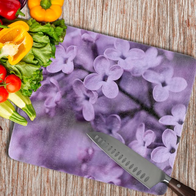 Planche À Découper Fleurs Lilac décoratives (Decorative Lilac Flowers Cutting Board by Looly Elzayat)