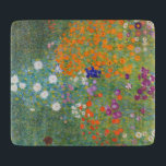 Planche À Découper Jardin des fleurs (par Gustav Klimt)<br><div class="desc">Ce dessin présente une peinture de l'artiste autrichien Gustav Klimt (1862-1918). C'est une représentation d'un beau jardin fleuri dans le style typiquement impressionniste de Klimt. Les fleurs ont presque l'air d'être débordantes, et il est impossible de ne pas se sentir soulagé par leur beauté. L'oeuvre originale a été achevée en...</div>