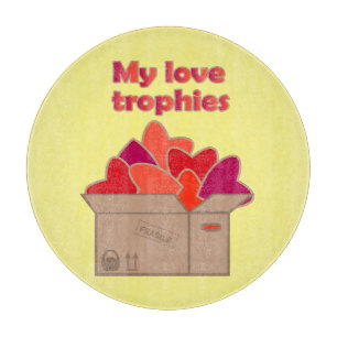 Planche À Découper Mes trophées d'amour dans une boîte pleine de coeu