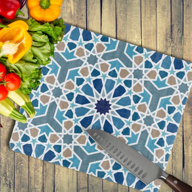 Planche À Découper Motif marocain en carreaux (Arabic Geometric Design Pattern Cutting Board by Looly Elzayat
)