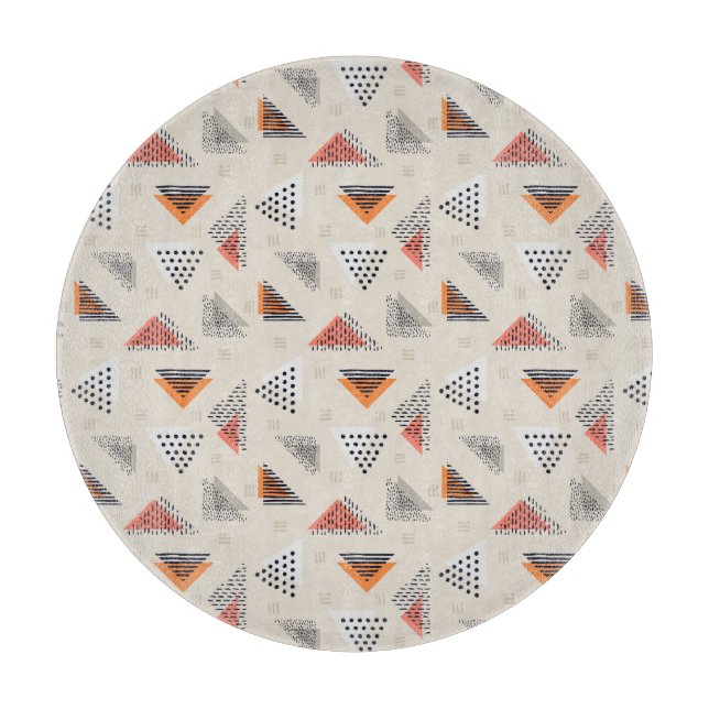 Planche À Découper Motif tiré par la main de triangle géométrique (Devant)