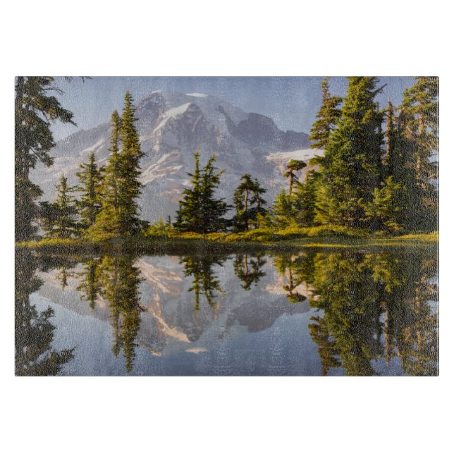 Planche À Découper Mt. Rainier reflété dans un lac glaciaire près de  (Devant)