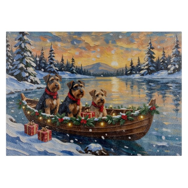 Planche À Découper Noël en bateau avec Airedale Terrier (Devant)