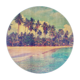 Planche À Découper Paradis tropical : mer, hôtel, plage.