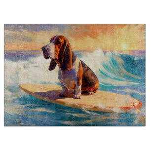 Planche À Découper Peinture de Basset Hound faisant du Surf sur la Pl